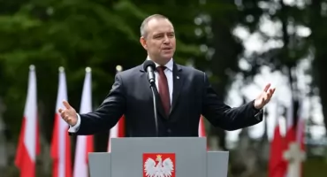 „Pamięć, prawda i przyszłość”. Prezydent Nawrocki o ofiarach Wołynia: nie możemy pozwolić na zapomnienie