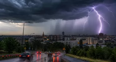 Pogoda gwałtownie się załamie. Nawet 70 km/h wiatru i ulewy nad Polską