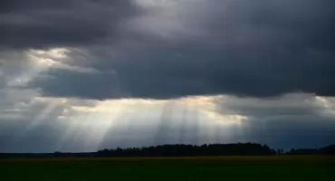 Niebezpieczna zmiana pogody nad Polską. IMGW ostrzega